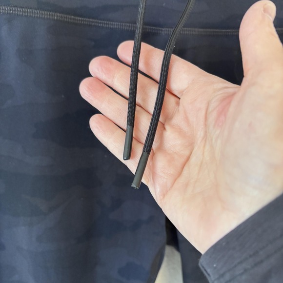 Vuori Daily Legging Womens M Camo High Rise Ankle Gym Active Pants - Picture 5 of 9